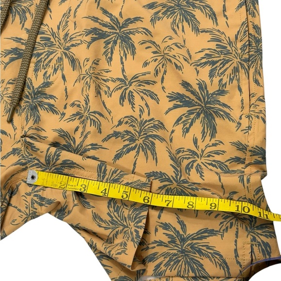 Faherty Palm Tree Yellow Grey Board Shorts Mens Size 40 Lace up Swim Surf - Picture 7 of 12